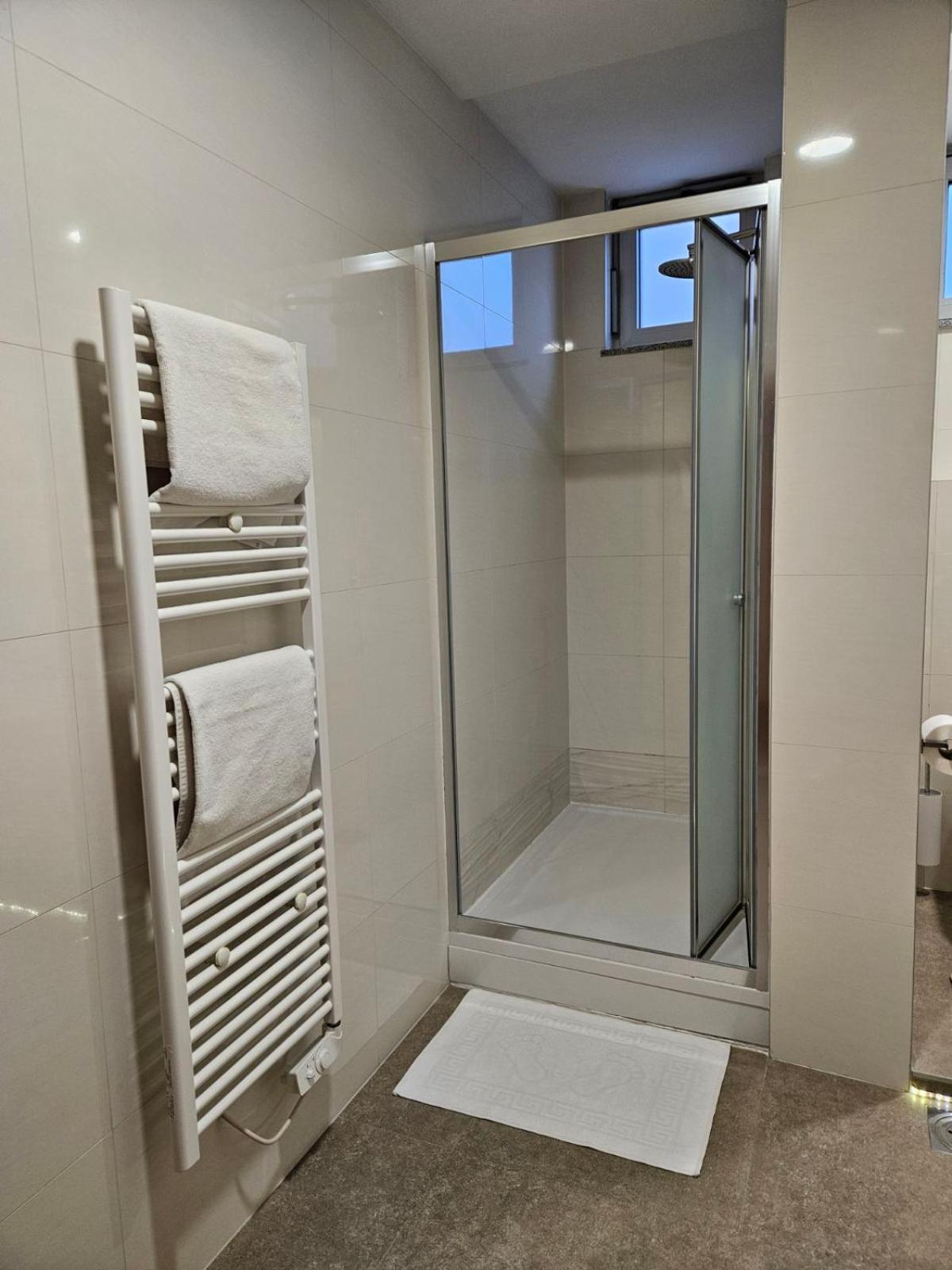 Apartman Centar Bulevar Ex Sa Garazom Banja Luka Extérieur photo
